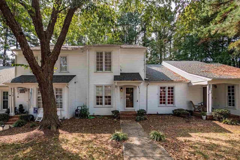 110 Greenmont Ln, Cary, NC 27511