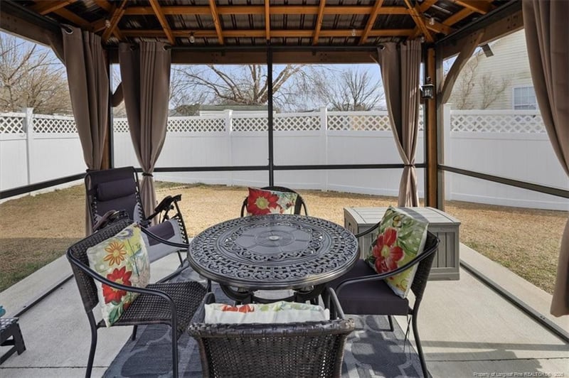 110 Greenwich Ct, Dunn, NC 28334