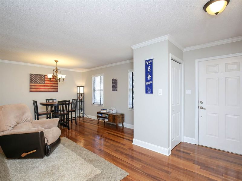 110 Heidinger Dr, Cary, NC 27511