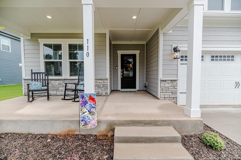 110 Hickory Grove Dr, Sanford, NC 27330