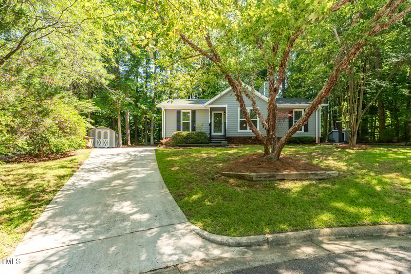 110 High Pine Ct, Cary, NC 27513