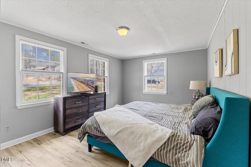 110 Hill St, Hillsborough, NC 27278