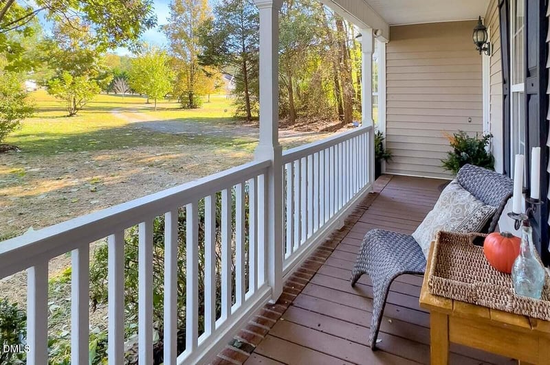 110 Hinton Ct, Clayton, NC 27527