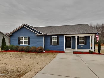 110 Hunter Fox Trl, Angier, NC 27501