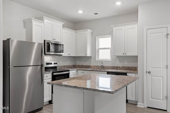 110 Hybrid St, Oxford, NC 27565