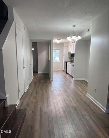 110 Kingsbury Dr, Chapel Hill, NC 27514