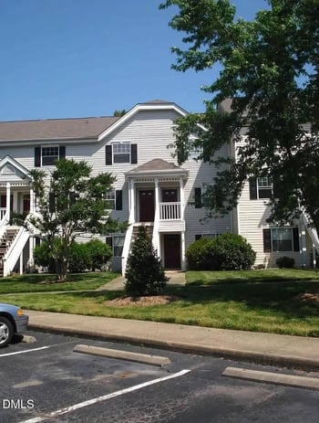 110 Kingsbury Dr, Chapel Hill, NC 27514