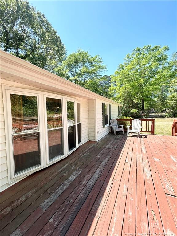 110 Kinton Dr, Willow Springs, NC 27592