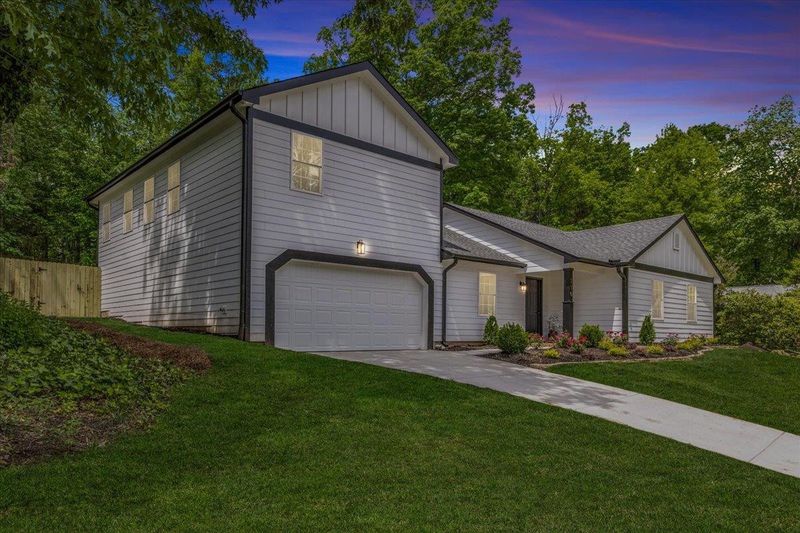 110 Kirkcaldy Rd, Cary, NC 27511