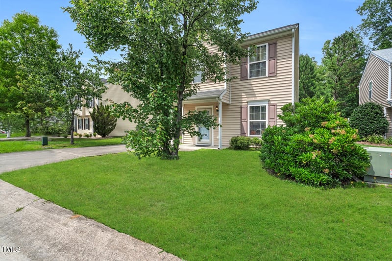 110 Knightwood Dr, Durham, NC 27703