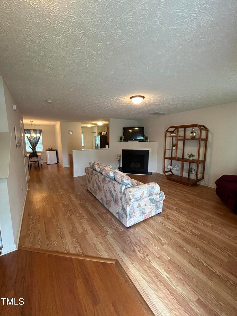 110 Knightwood Dr, Durham, NC 27703