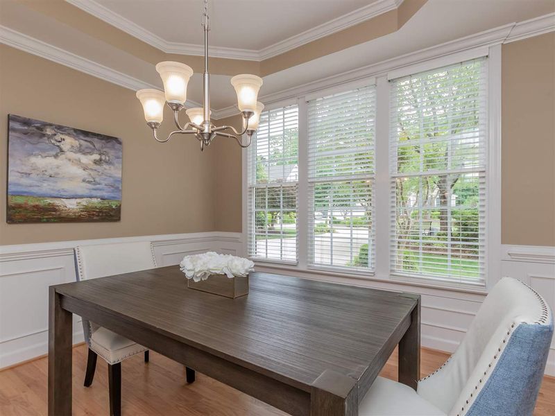 110 Lansbrooke Ln, Apex, NC 27502