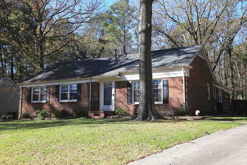 110 Larkspur Cir, Durham, NC 27713