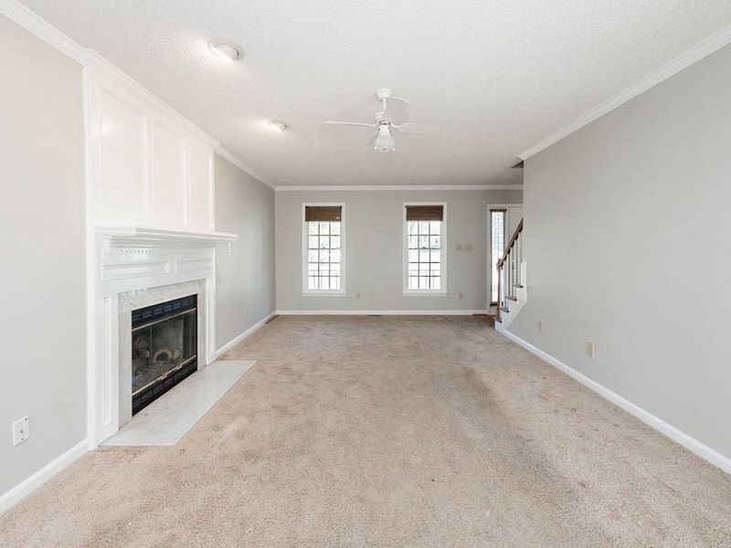 110 Larkspur Ln, Cary, NC 27513
