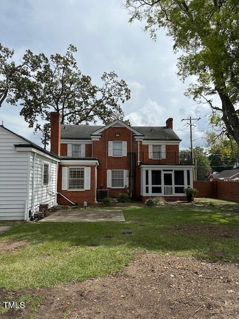 110 S Layton Ave, Dunn, NC 28334