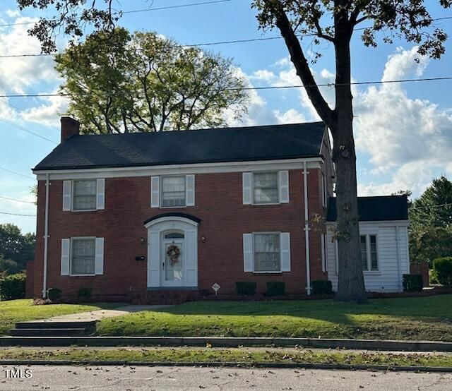 110 S Layton Ave, Dunn, NC 28334