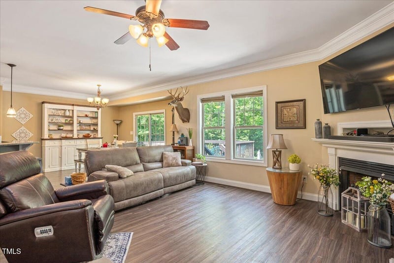 110 Lexington Ave, Zebulon, NC 27597