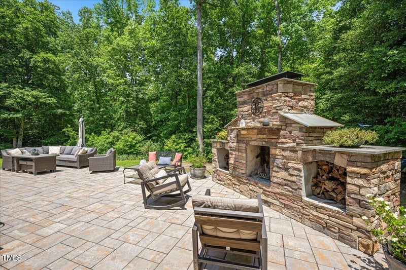 110 Lexington Ave, Zebulon, NC 27597