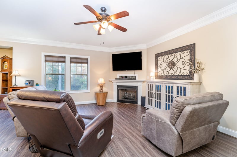 110 Lexington Ave, Zebulon, NC 27597