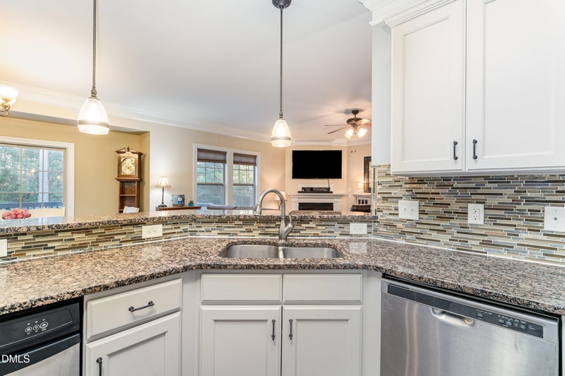 110 Lexington Ave, Zebulon, NC 27597