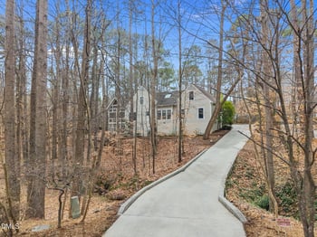 110 Linnaeus Pl, Chapel Hill, NC 27514