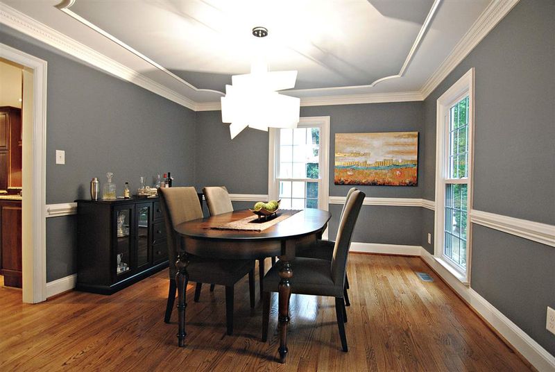 110 Loch Haven Ln, Cary, NC 27518