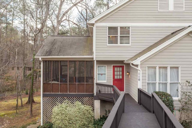 110 Mallard Ct, Chapel Hill, NC 27517