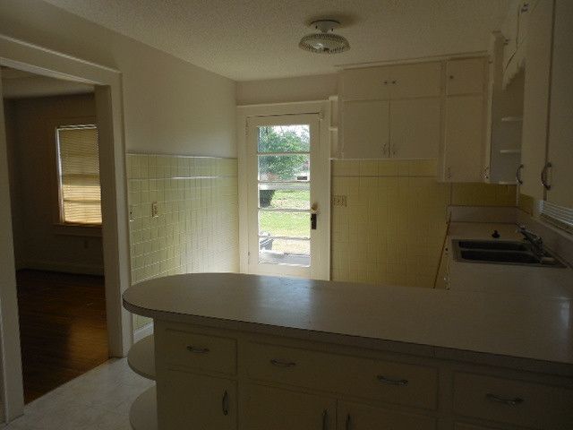 110 N Mckinley St, Coats, NC 27521