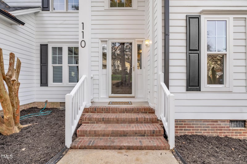 110 Modena Dr, Cary, NC 27513