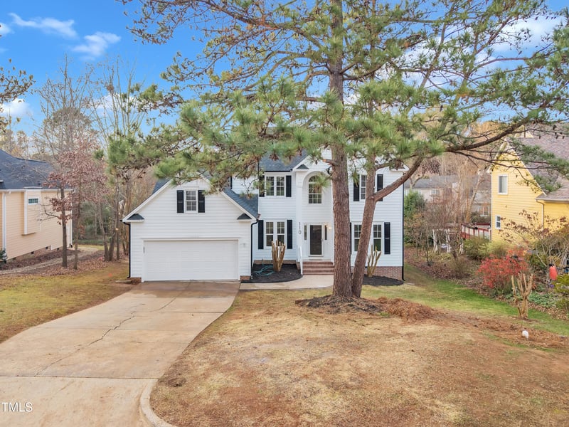 110 Modena Dr, Cary, NC 27513
