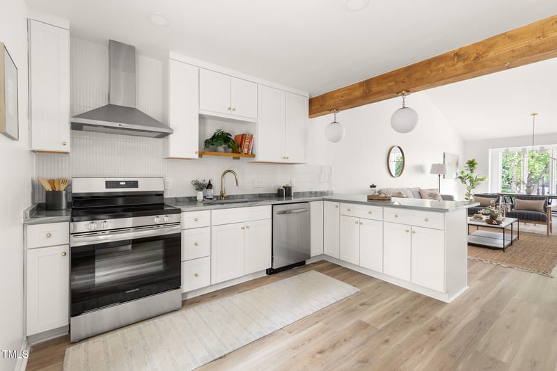 110 Mossbark Ln, Chapel Hill, NC 27514