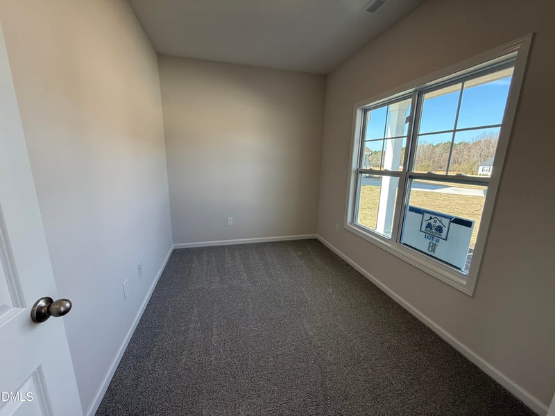 110 Mossy Bridge Ct, Lillington, NC 27546