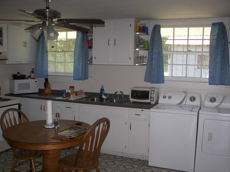 110 Murray St, Hillsborough, NC 27278
