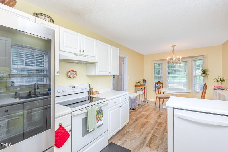 110 Oak Park Dr, Benson, NC 27504