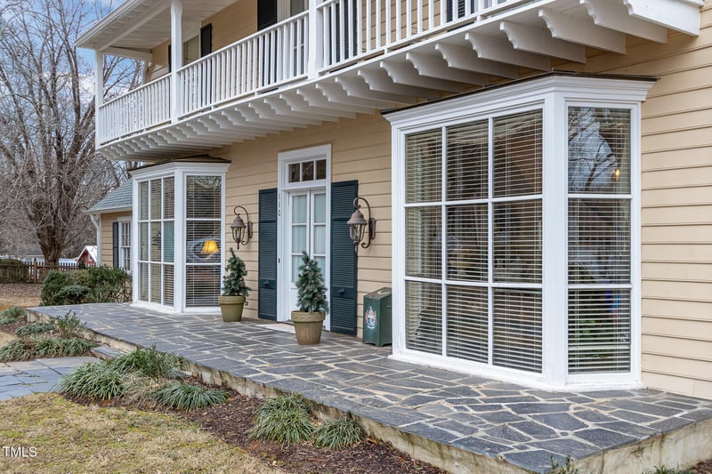 110 Orange St, Hillsborough, NC 27278