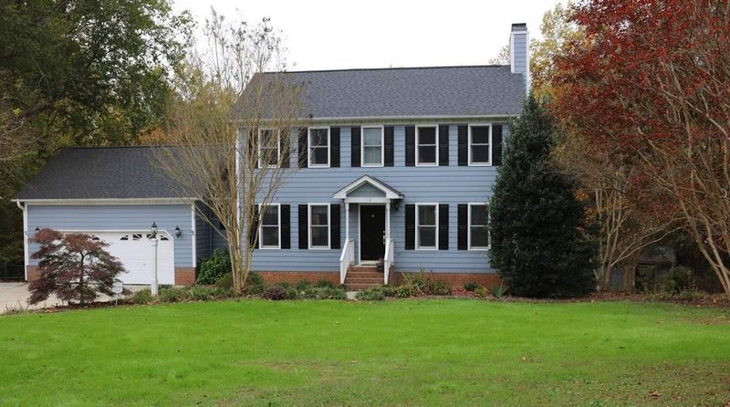 110 Palmer Dr, Clayton, NC 27527