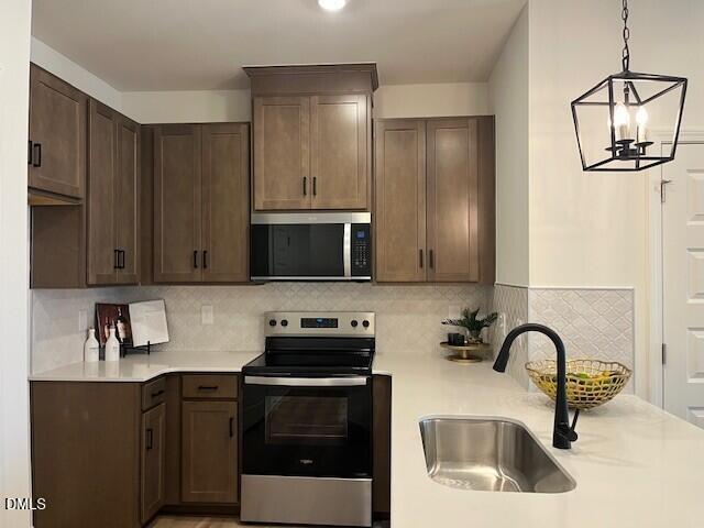 110 Parker Ln, Mebane, NC 27302