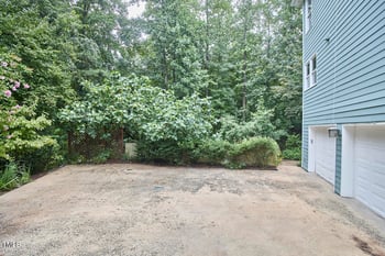 110 Pinchot Ln, Chapel Hill, NC 27514