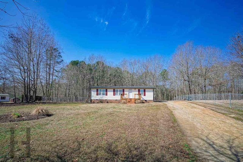 110 Pineview Dr, Louisburg, NC 27549