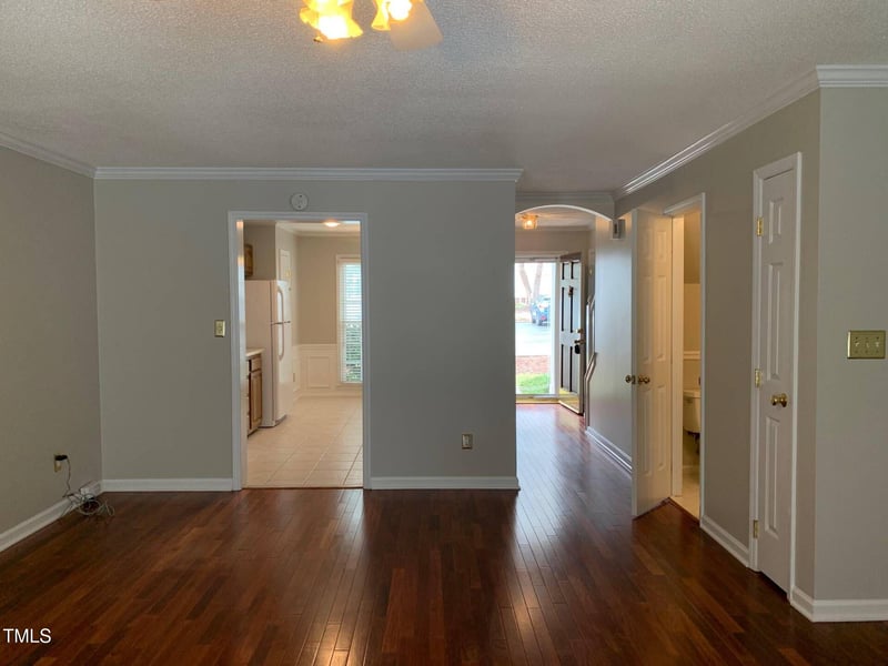 110 Planetree Ln, Cary, NC 27511