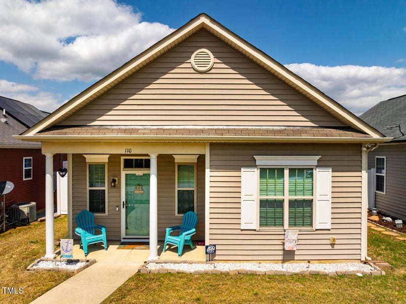 110 Plott Hound Dr, Clayton, NC 27520