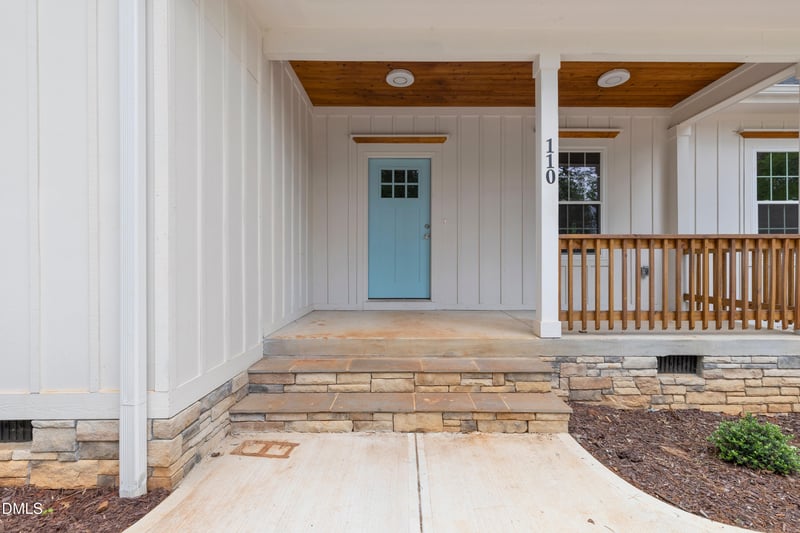 110 Quarterhorse Dr, Louisburg, NC 27549