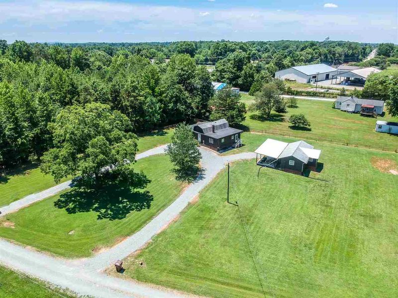 110 Randall Cir, Mebane, NC 27302