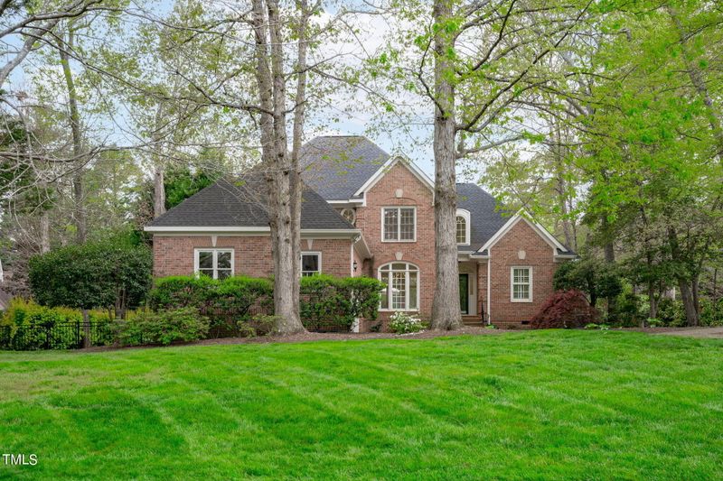 110 Raphael Dr, Cary, NC 27511