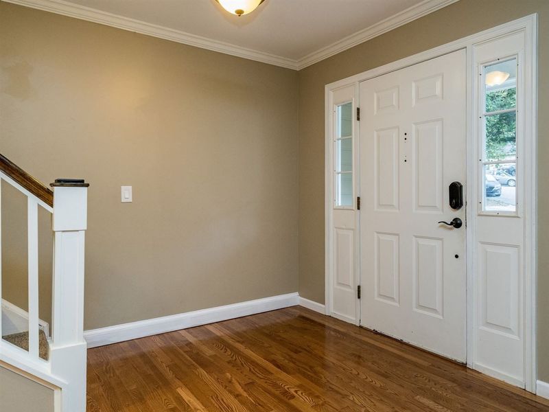 110 Reton Ct, Cary, NC 27513