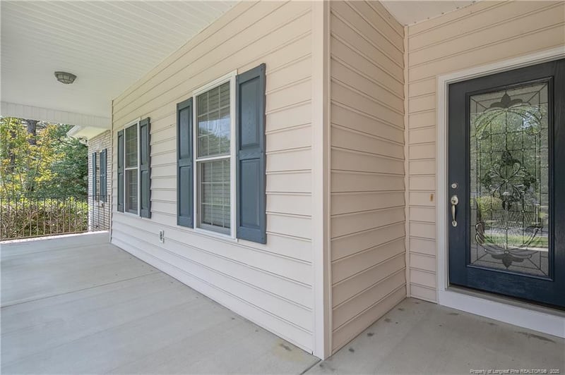 110 Riviera Ln, Sanford, NC 27332
