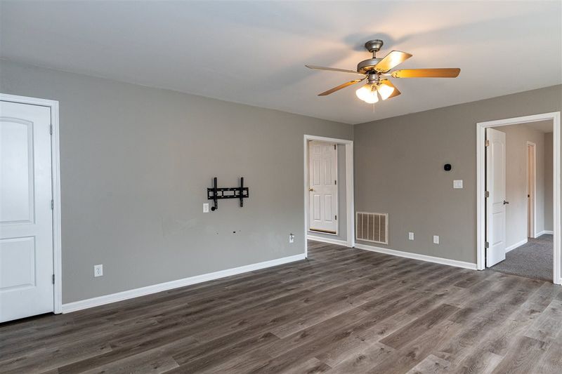 110 Rockrose Ave, Clayton, NC 27527