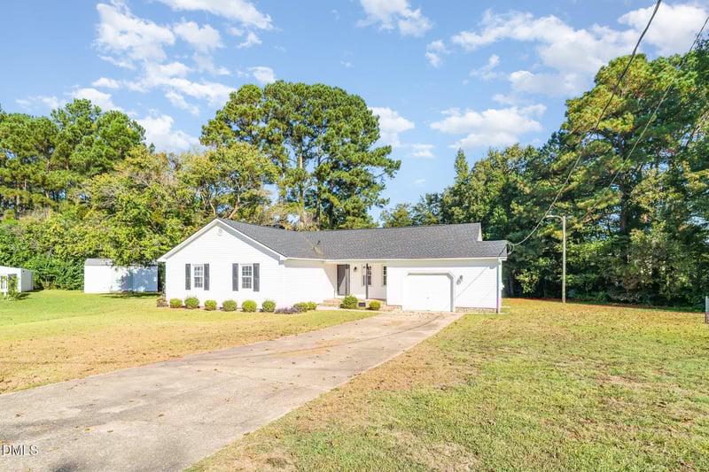 110 Rose Cir, Dunn, NC 28334