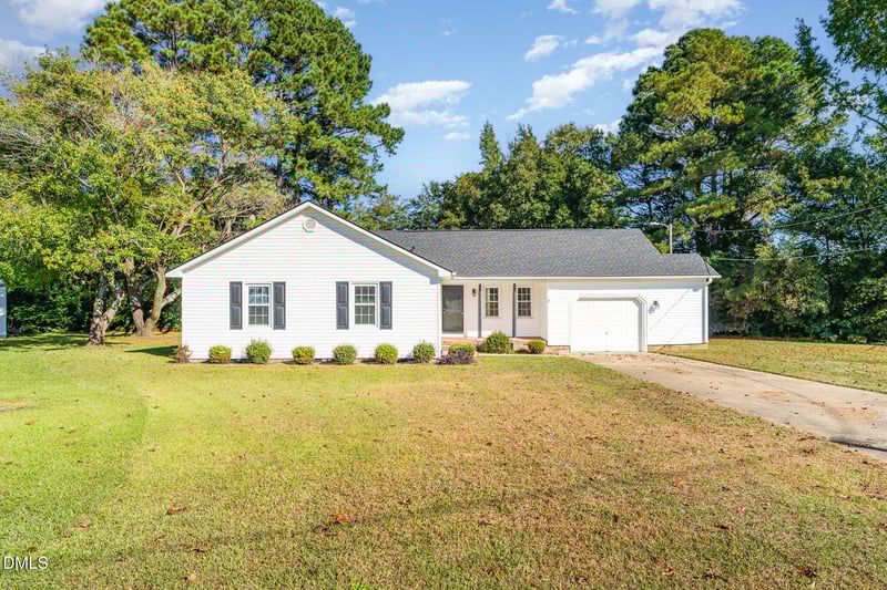 110 Rose Cir, Dunn, NC 28334