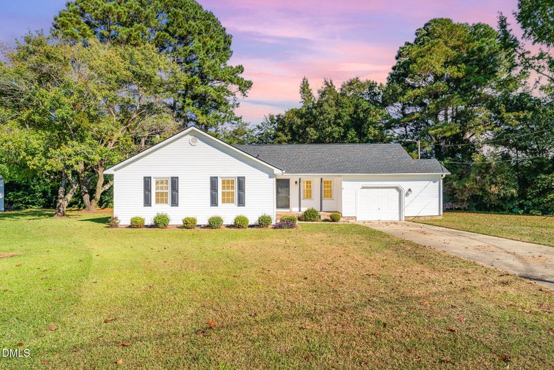 110 Rose Cir, Dunn, NC 28334